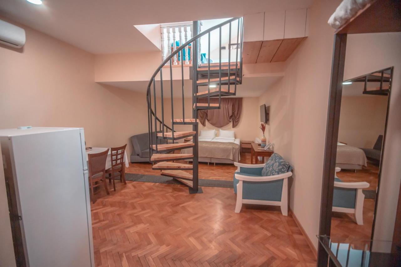 Hotel Banovani Tbilisi Eksteriør bilde